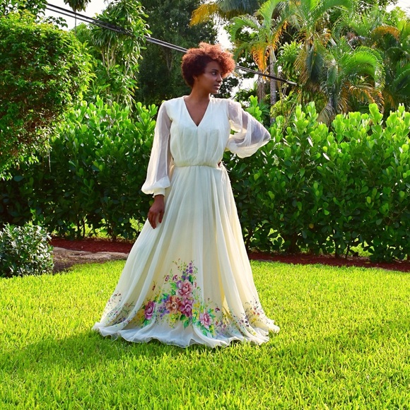 Meet your Posher, Charlotte - Picture 5 of 7